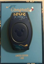 Disney Parks Mickey Mouse Graduation Class 2021 Magic Band Limited Edition New - £44.27 GBP