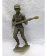 Vintage Soldier With Flamethrower 5&quot; Plastic Army Men Toy - $20.36 CAD