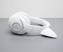 Razer Kraken Kitty V2 BT Wireless RGB Headset w/ Chroma Ears - White image 7