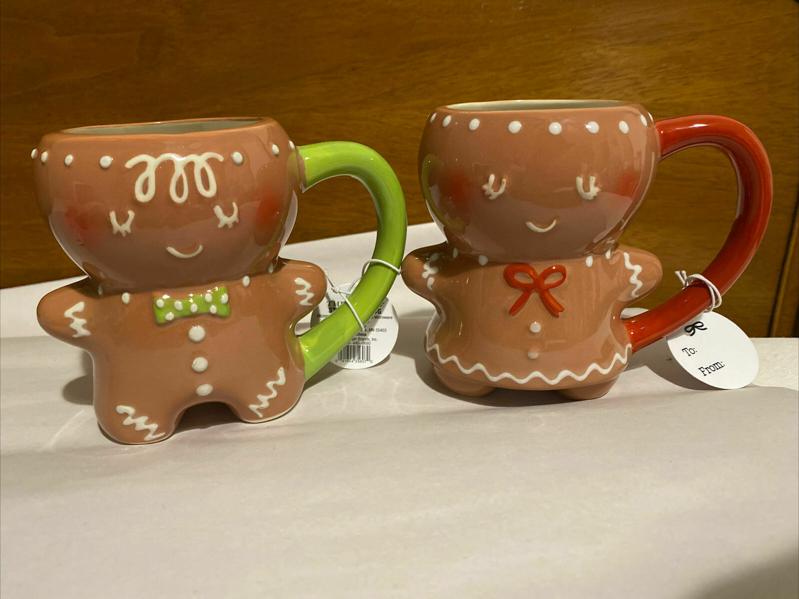 2 x Target Threshold 10oz Gingerbread Man Boy Woman Girl Christmas Coffee Mugs - $32.62