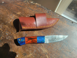 7.5" Damascus Steel Hunting Skinning Knife Wood Handle With Leather Sheath - $34.65