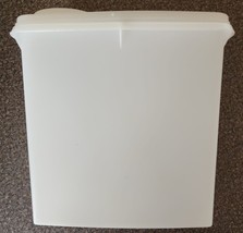 Vintage 1970&#39;s Tupperware Cereal Keeper ~ 13 Cup Dry Good Storage Container (3) - £20.92 GBP
