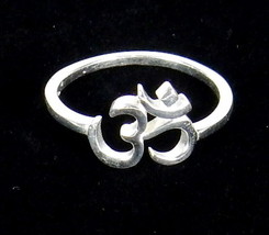 Sterling Silver Ring, Sterling SIlver OM Symbol Ring, Size 6 Gift Boxed - £7.91 GBP