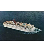 Cruise Ship Holiday CARNIVAL Cruise Line HOLIDAY The &#39;Fun Ship - postcard - $2.20