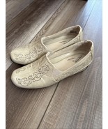 Easy Street Comfort Slip On Shoes, Women&#39;s Size 7  M, Beige - $17.51