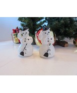Pair of Vintage Hard Plastic Snowmen Ornaments White Black 3.5&quot;High - $12.82