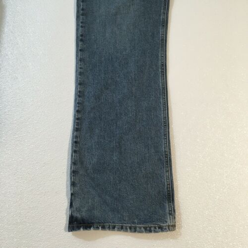Size 15 (38 - x 35) Wrangler 20X Jackson Relaxed Fit Women's Jeans Item image 4