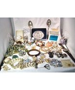 Vintage Costume Jewelry All Wearable - Lot of 30+ Items - K1582 - $54.45