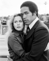 A Killing Affair O.J. Simpson 1977 Embraces Woman 16x20 Canvas - £54.81 GBP