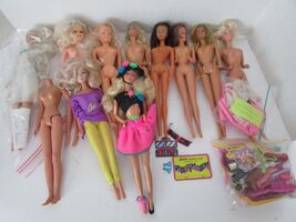 Lot of 11 Barbie Fashion Dolls Mattel Hasbro Creata Accessories - $11.02 CAD