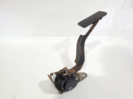 2006 Hummer H2 OEM Accelerator Gas Throttle Pedal - $30.29