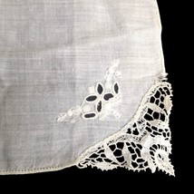 VTG Hanky Handkerchief Ivory with Beautiful Lace Corner 10” Wedding - £7.77 GBP