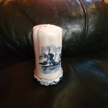 Vintage Delft Blue &amp; White  Salt Shaker Hand Painted Holland Cork Stopp - £4.54 GBP