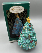 Hallmark Keepsake Ornament Collectors&#39; Club Trimmed With Memories 1992 2.75&quot; - £10.99 GBP