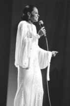 Diana Ross Early 1970'S Pose in Concert in White Dress 24x18 Poster - £19.47 GBP