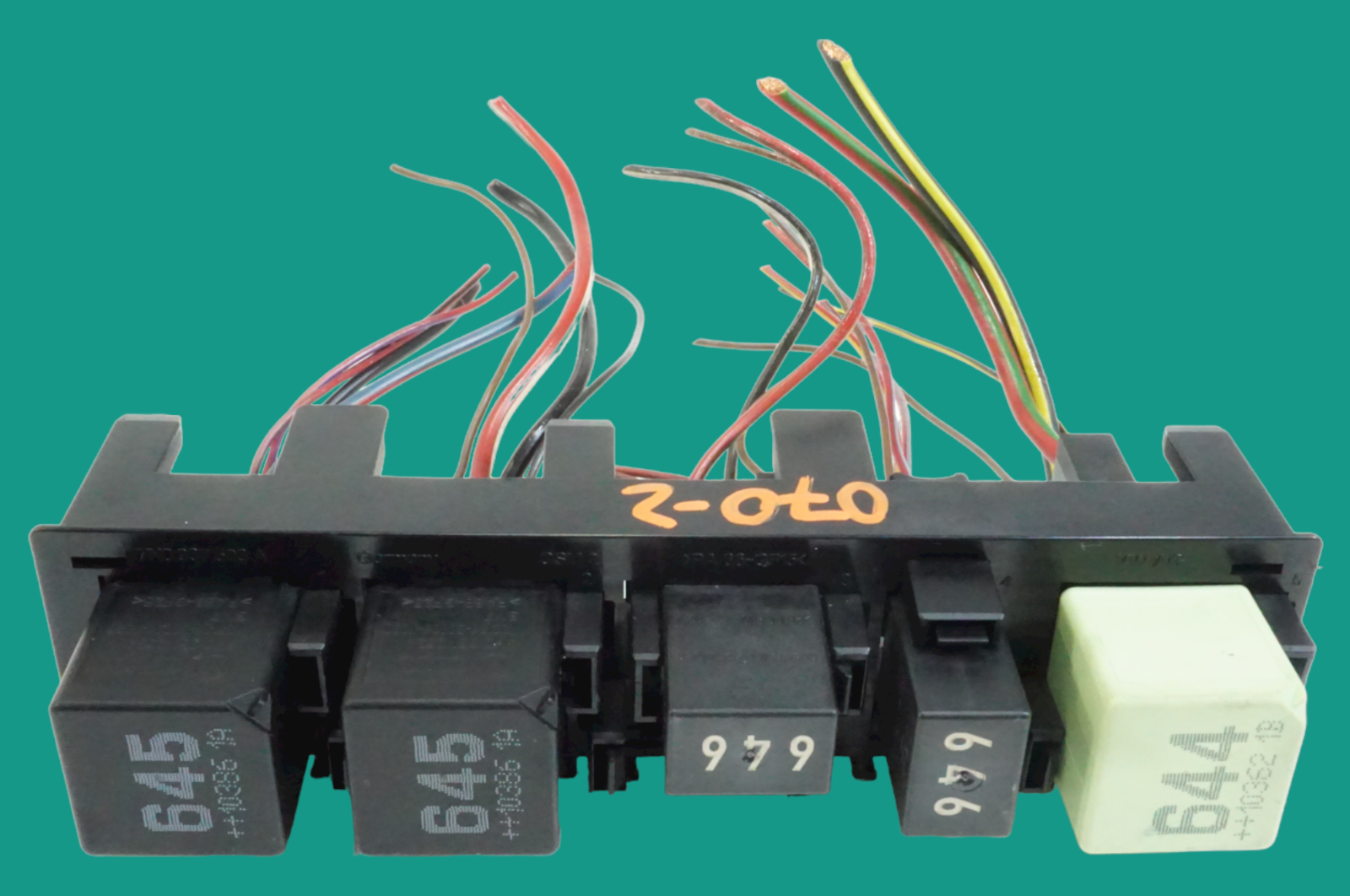 2009-2012 vw cc fuse relay mounting bracket 7N0937503A - $29.87