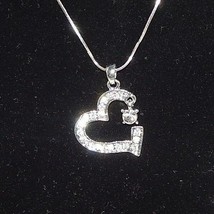 VINTAGE 18.5&quot; SILVER TONE SNAKE CHAIN NECKLACE CHOKER w/RHINESTONE HEART... - £13.41 GBP