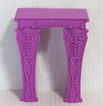 Monster High Freaky Fusion Catacombs Replacement Fireplace Mantle BJR18-2950-1 - £6.44 GBP