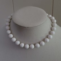 Vintage Single Strand White Bead Necklace - £7.16 GBP