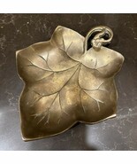 Vtg Heavy Brass Grape or Maple Leaf Shaped Dish Bowl 9&quot; x 7.5&quot; Hong Kong... - $476.17 MXN