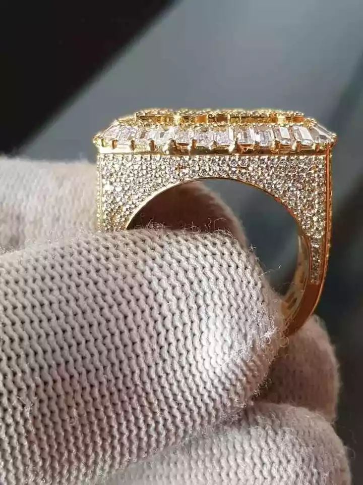 Item image 4