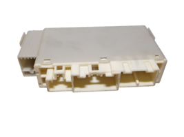 LEXUS CT200H/PRIUS /RELAY INTEGRATION MODULE/BOX image 3