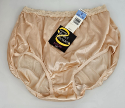 NWT Warner&#39;s Perfect Measure Champagne Nylon Briefs/Panties Size 6 Sissy... - $39.59