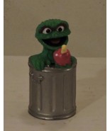 Sesame Street Oscar The Grouch and Worm Friend Dustbin PVC Toy Figure Ca... - £6.19 GBP
