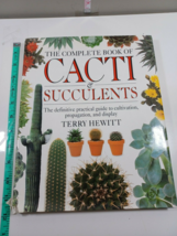 the complete book of cacti &amp; succulents by terry hewitt 1993 hardback/dust cover - $14.85