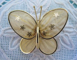 Vintage 60s Gold Tone Mesh Butterfly Pin Brooch with Sequin Flower Accents - £11.85 GBP