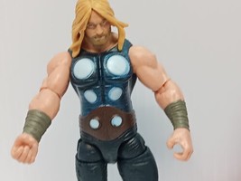 Marvel Avengers Thor Action Figure  3.75&quot; Hasbro 2011 Posable Lot Of 2 - £11.16 GBP