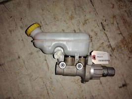 08-16 Dodge Caravan 08-11 Town And Country Brake Master Cylinder - $44.25