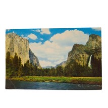Postcard Gates Of The Valley Yosemite National Park California Chrome Unposted - £5.56 GBP