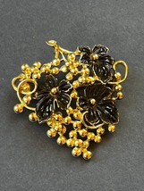 Vintage Sarah Cov Marked Goldtone w Black Enamel Leaves Brooch Pin – 1 and 7/8th - £8.81 GBP