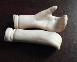 Vintage Set of Small Porcelain Bisque Girl Doll Arms 1 5/8&quot; Tall - £13.51 GBP
