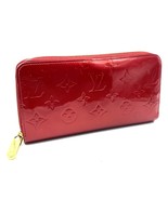 Authenticity Guarantee 
Louis Vuitton Vernis Patent Leather Monogram Zip... - $1,433.75 CAD