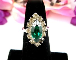 Sarah Coventry RING Vintage GREEN MARQUISE Clear Rhinestones Silvertone ... - €17,31 EUR
