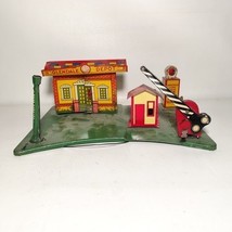 O Scale Marx Glendale Depot Tin Litho Train Station Crossing Set Vintage - $49.99