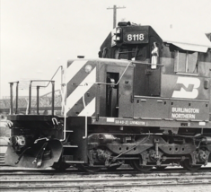 Burlington Northern Railroad BN #8118 SD40-2 Electromotive Photo Portlan... - £7.42 GBP