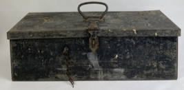 Vtg Mid-Century 1953 Military Black Metal Fishing Tackle Tool Box Emboss... - £77.58 GBP