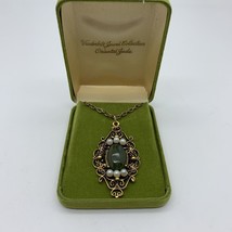 Vntg Gold-tone Filigree Pendant Necklace, Vanderbilt Jewel-Oriental Jade Org Box - £19.70 GBP