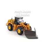 7.5 Inch Construction Wheel Loader V Spade 1/48 Scale Diecast &amp; Plastic ... - $22.81 CAD