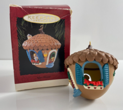 Vintage 1994 Hallmark Keepsake Acorn New House Christmas Ornament - £11.83 GBP