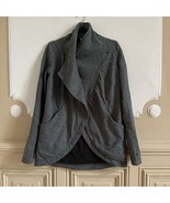 Lululemon That’s a Wrap Jacket Sweather in Heather Grey size 6 Athletic - $117.15 CAD