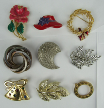 ESTATE SALE BROOCH LOT x9 vintage mid century rose leaf hat wreath 1970&#39;s - $79.46