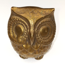Vintage MCM Brass Owl Hearth Desktop Paperweight Figure Big Eyes 2.75&quot; - $22.27