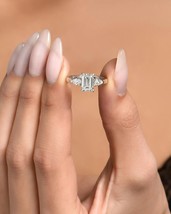 1.80 Cts Emerald Cut D Color VVS2 Clarity Lab Grown Diamond Engagement R... - $23,260.85 MXN