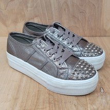 Steve Madden Women&#39;s Sneakers Size 5.5 M  Braady Silver Platform Studded Shoes - £20.57 GBP