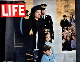 LIFE Magazine Vintage Dec 6, 1963 Mrs. Kennedy Caroline &amp; John Jr. JFK Funeral - £9.65 GBP