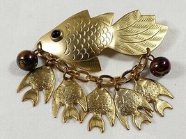 VTG Charming gold tone Fish with fish charms pin brooch  - £19.46 GBP